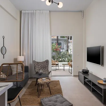 Sea Front Cozy Apartment *